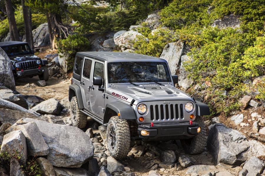  Jeep Wrangler Rubicon 10th Anniversary Edition 2013 года  (EU) (фото 32 из 54)
